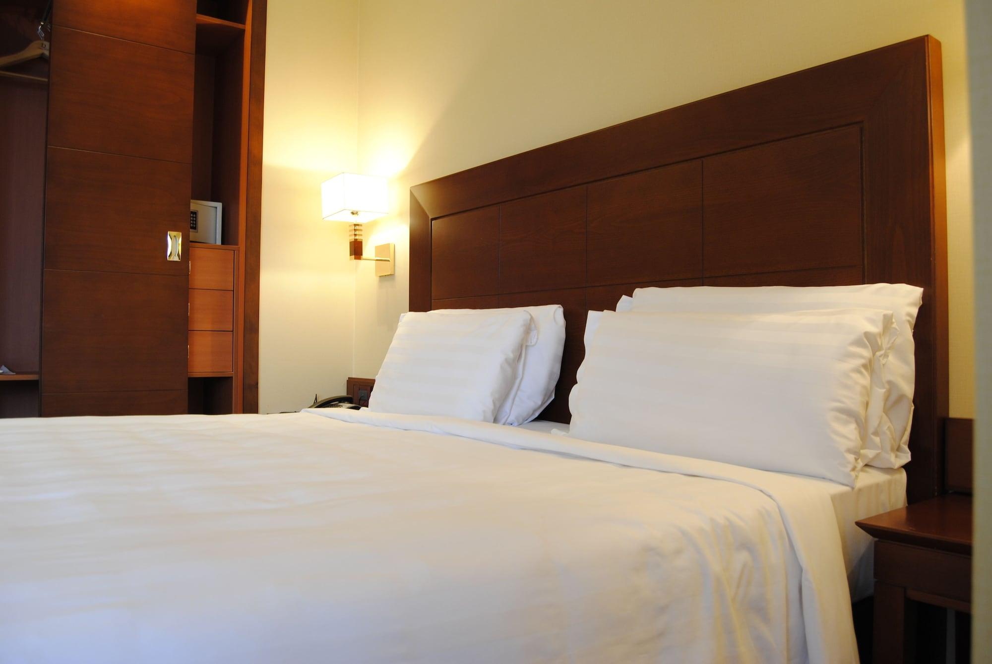 Hotel Capannelle Roma Esterno foto
