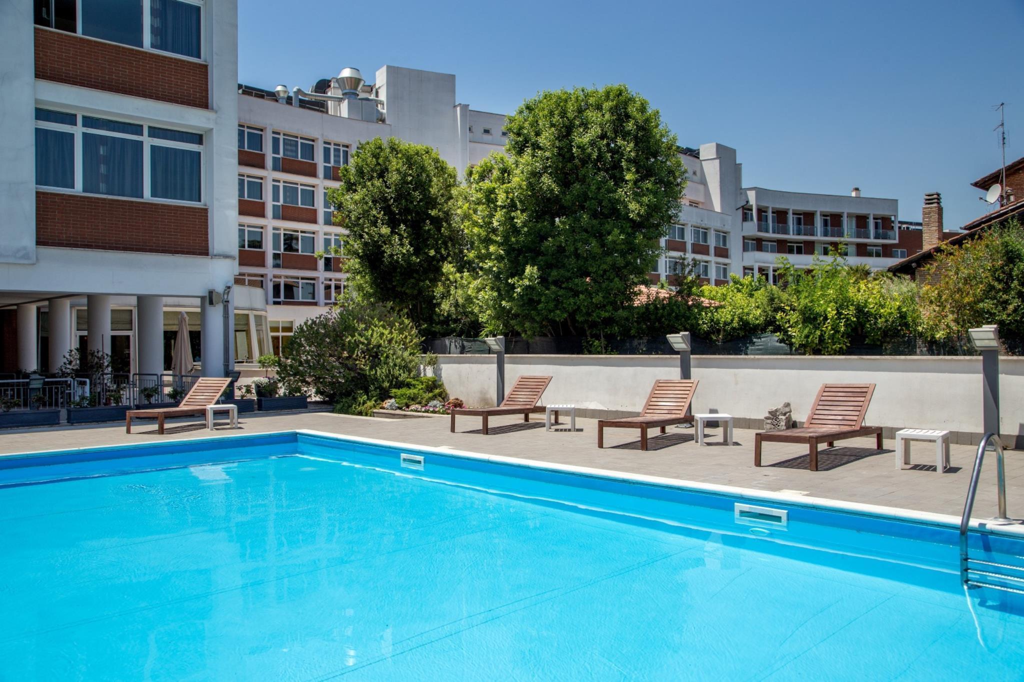 Hotel Capannelle Roma Esterno foto