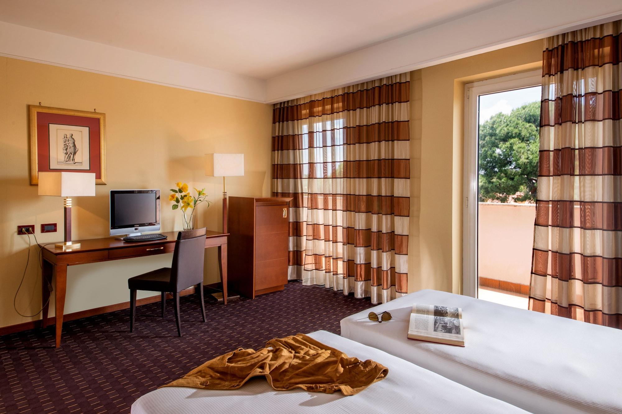 Hotel Capannelle Roma Esterno foto