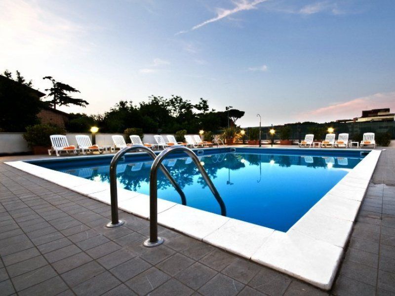 Hotel Capannelle Roma Esterno foto