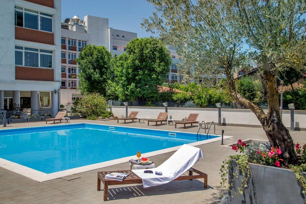 Hotel Capannelle Roma Esterno foto