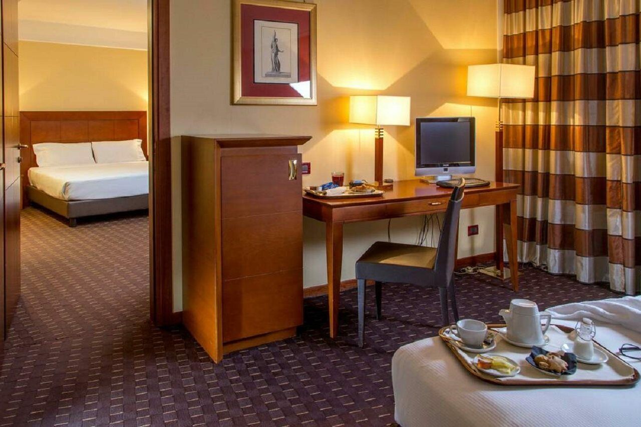 Hotel Capannelle Roma Esterno foto